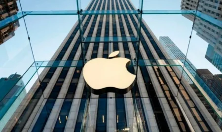 Apple-ი iPhone-ის მომხმარებლებს აფრთხილებს